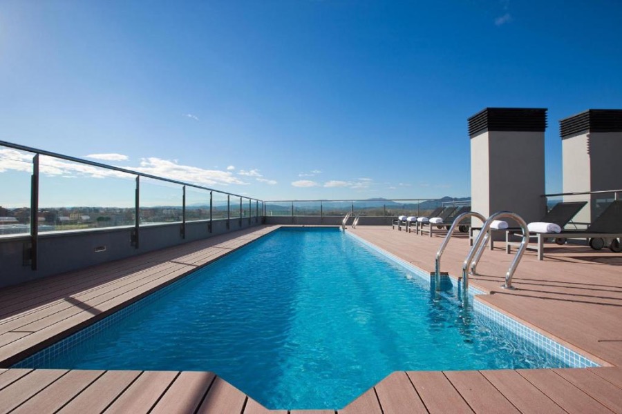 BYNCK Zwembad Rooftop Double Tree 4*